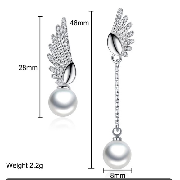 🌟 Sterling Silver Asymmetrical Wings Earrings - Picture 6 of 6